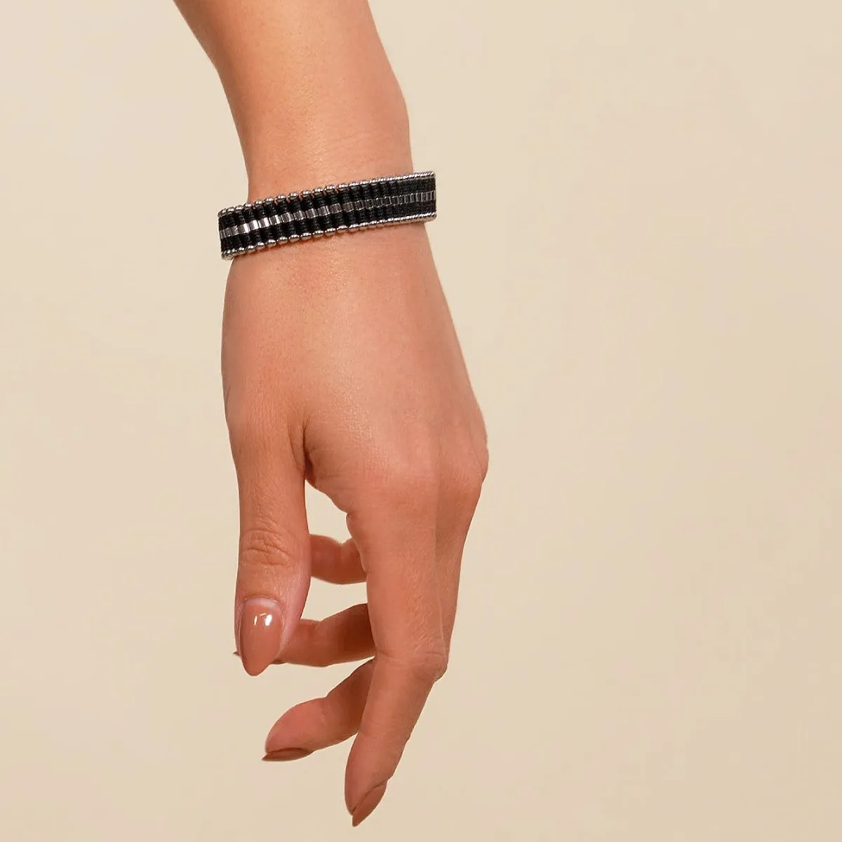 Amici | Silver | Black | Macrame Bracelet