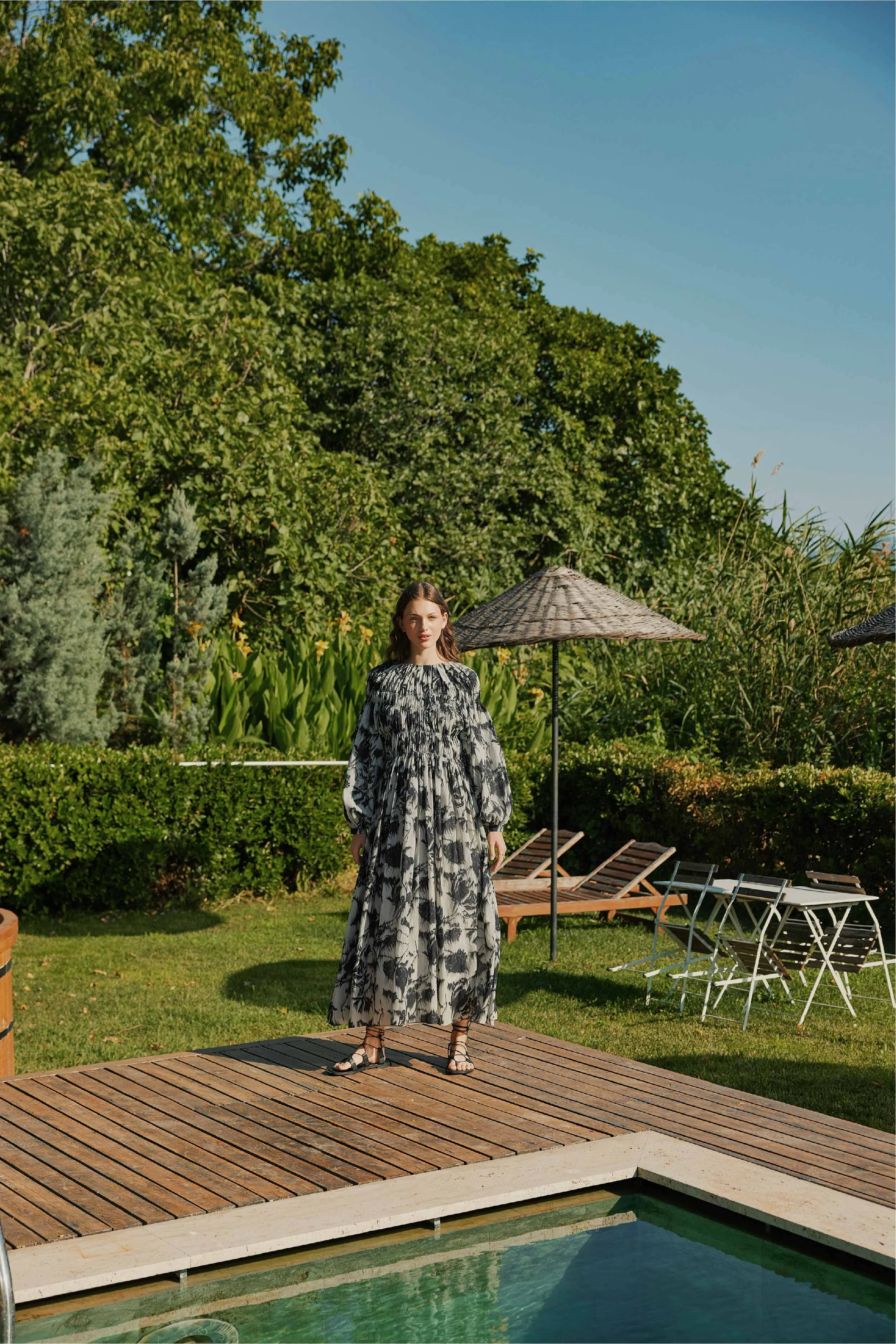 PATTERNED GIPELI DRESS BLACK
