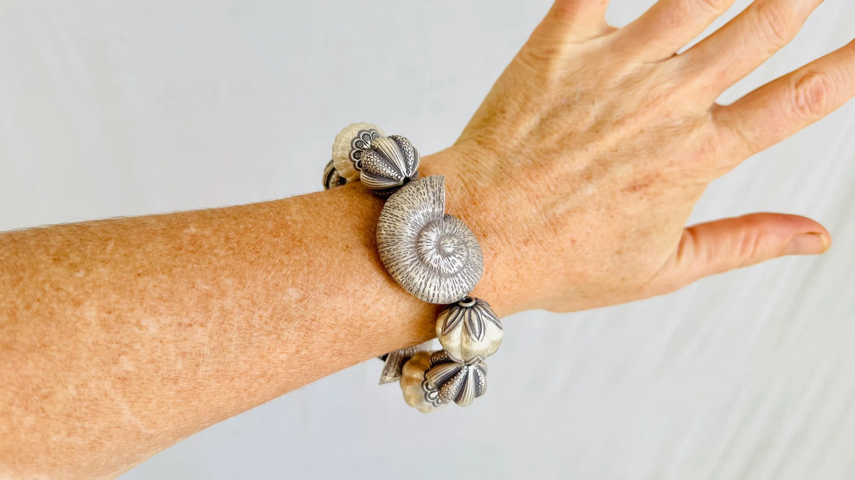 Silver Beaded Bracelet. Sterling Silver Shells. Chunky Jewelry. Gift for Her. 2680
