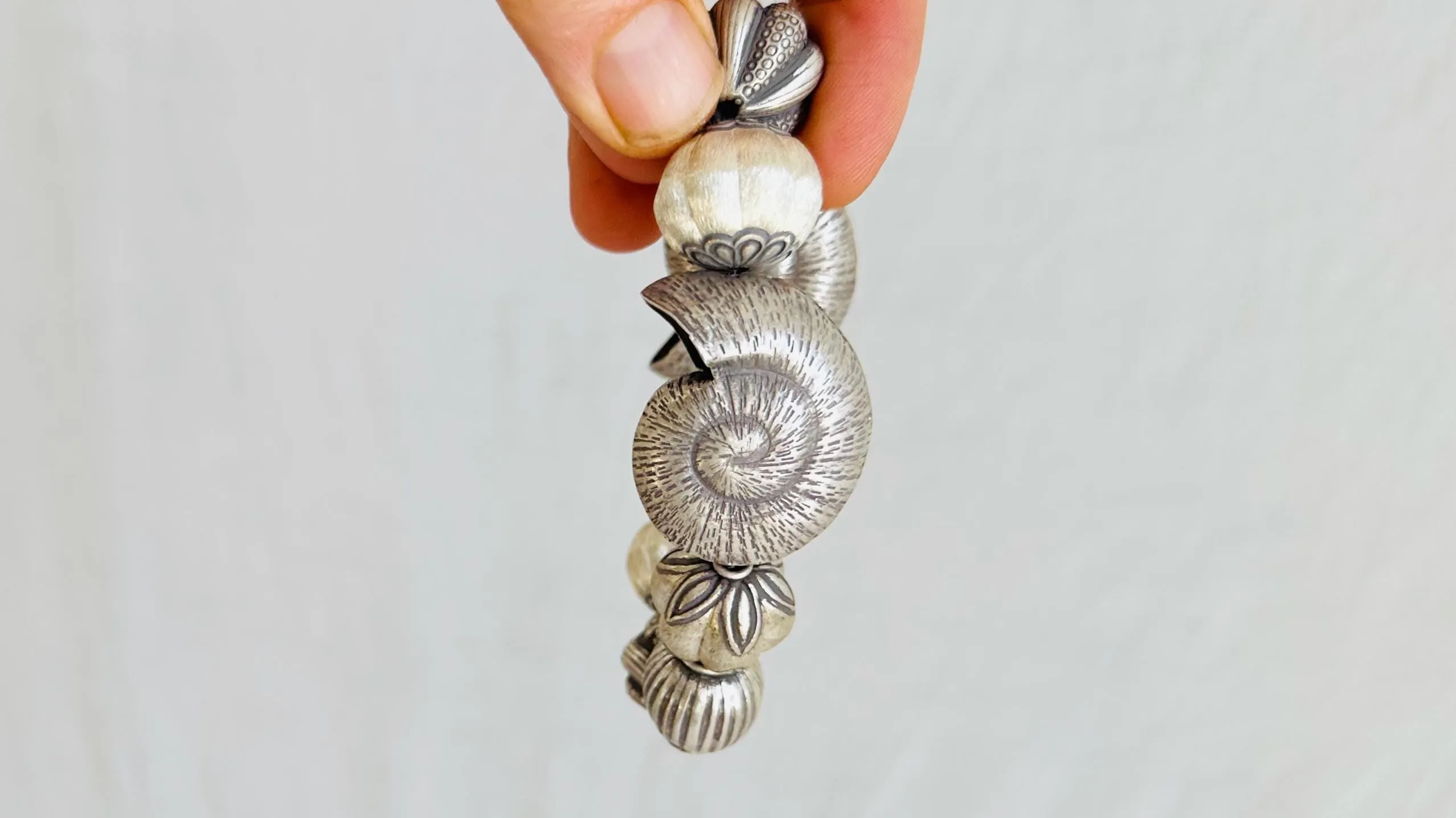 Silver Beaded Bracelet. Sterling Silver Shells. Chunky Jewelry. Gift for Her. 2680