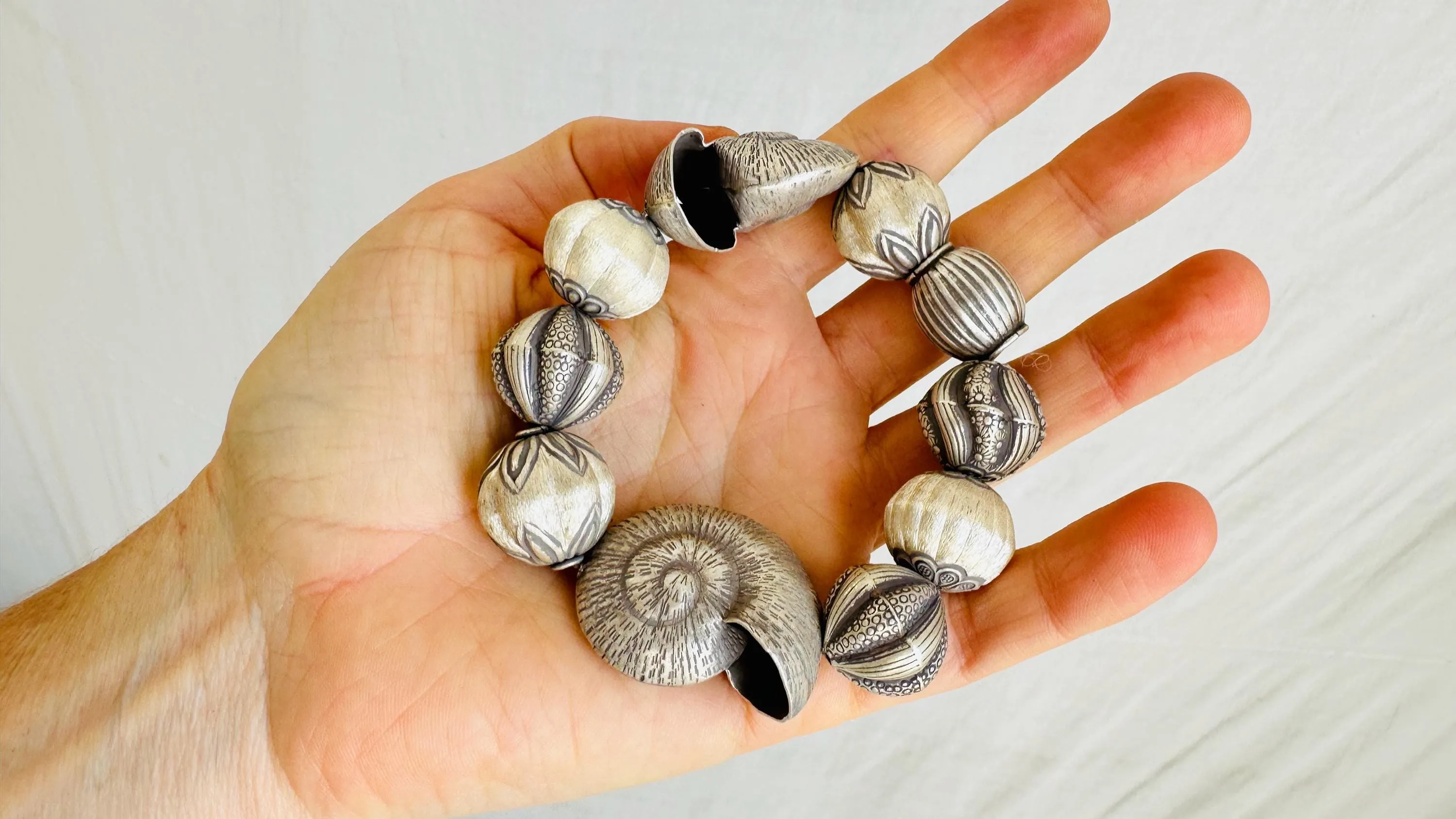Silver Beaded Bracelet. Sterling Silver Shells. Chunky Jewelry. Gift for Her. 2680