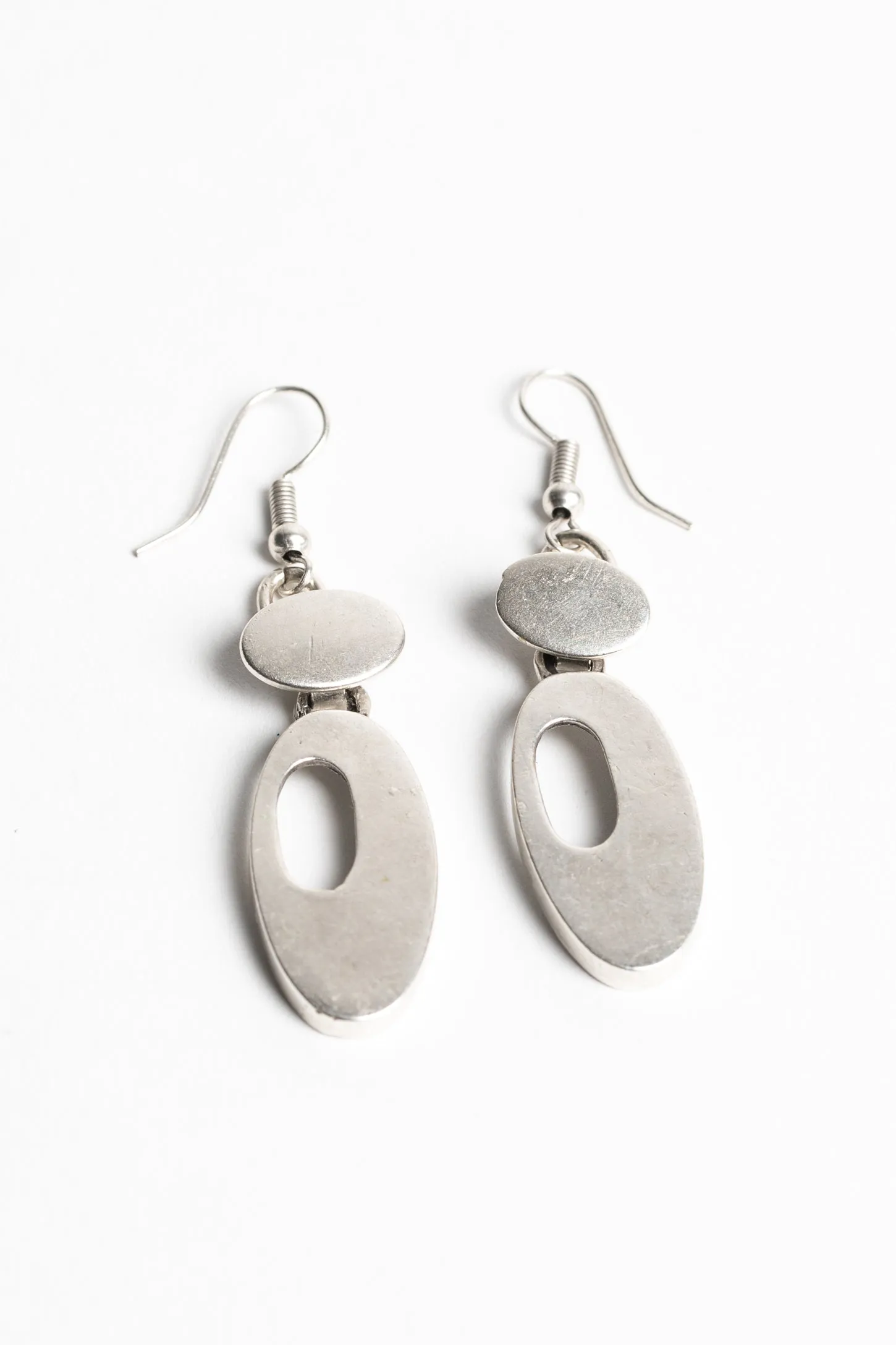 Zamak Mod Oval Earrings